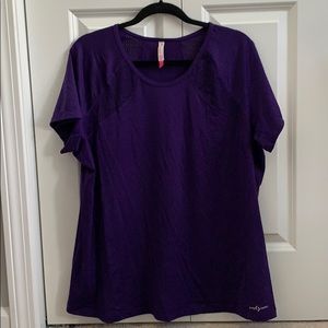 Moving comfort short sleeve workout tee